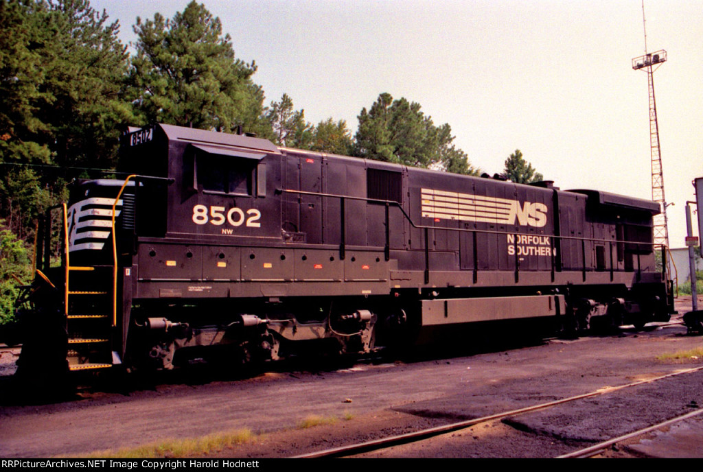 NS 8502